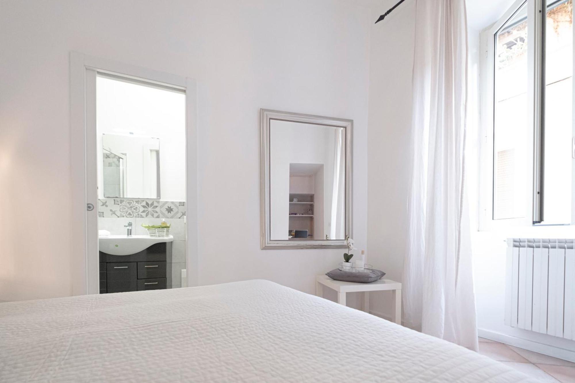 Santonofrio Apartments โรม ภายนอก รูปภาพ